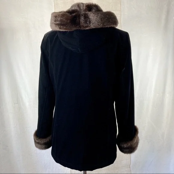 Gallery black velvet coat faux fur trim quilted jacket medium holiday winter - Picture 1 of 4